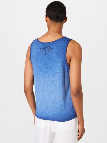 CAMP DAVID Top in Blau