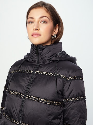 GUESS Jacke in Schwarz