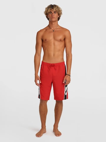 O'NEILL Szorty kąpielowe '90'S 21' w kolorze czerwony