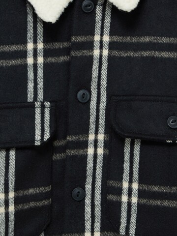 Pull&Bear Prechodná bunda - Čierna