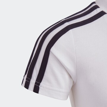 ADIDAS SPORTSWEAR - Camiseta funcional 'Essentials' en blanco