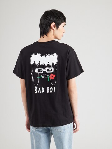 Iriedaily Μπλουζάκι 'Bad Boi' σε μαύρο: μπροστά