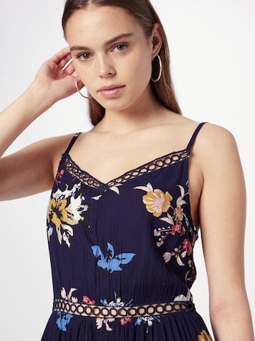 Rochie de vară 'Cora' de la ABOUT YOU pe albastru