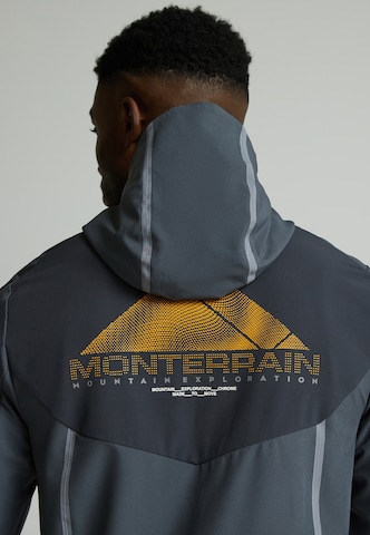 MONTERRAIN Between-Seasons Coat in Grey