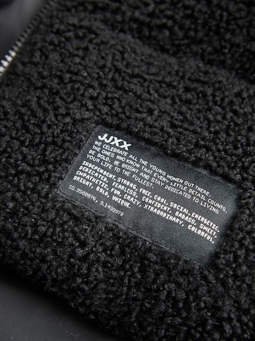 JJXX Prehodna jakna 'Isa' | črna barva