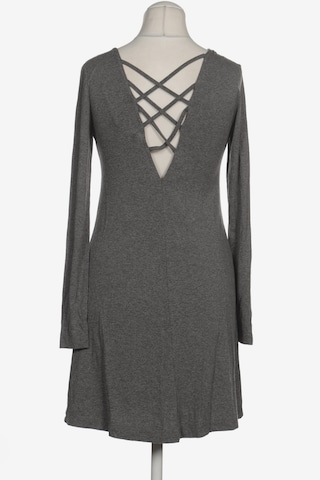 Gina Tricot Kleid S in Grau