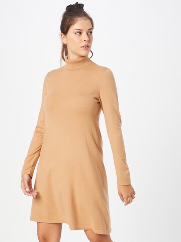 VERO MODA Knitted dress in Brown: front