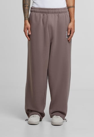 Karl Kani Loosefit Broek in Bruin: voorkant