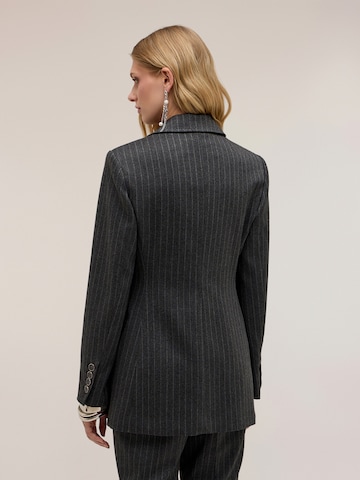 MOTIVI Between-season jacket in Grey