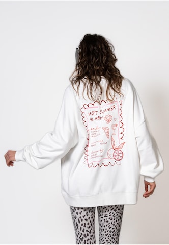 OH APRIL Sweatshirt 'Hot Summer Menu' in Weiß: Vorderseite