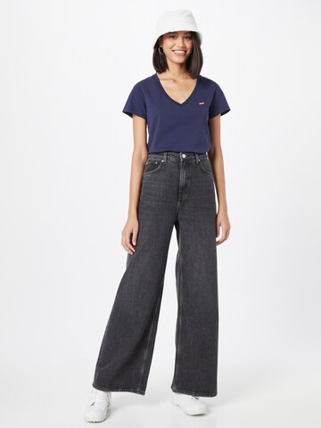 LEVI'S ® Shirt 'LSE Perfect Vneck' in Blau