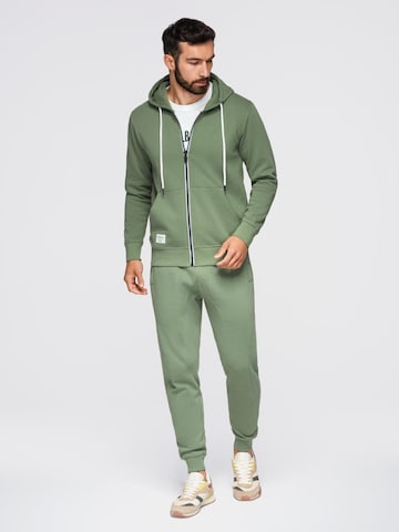 Survêtement Ombre en vert : devant