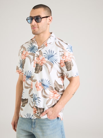 Coupe regular Chemise Lindbergh en blanc : devant