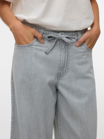 VERO MODA Wide leg Jeans 'VMAisa' in Grijs