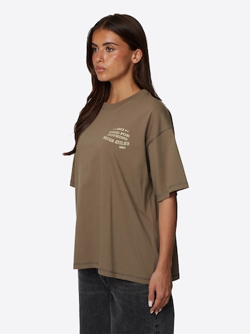 Maglietta di Good For Nothing in marrone