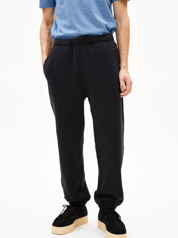 ARMEDANGELS Loosefit Broek in Zwart: voorkant