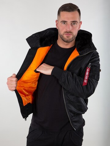 Giacca di mezza stagione 'MA-1' di ALPHA INDUSTRIES in nero