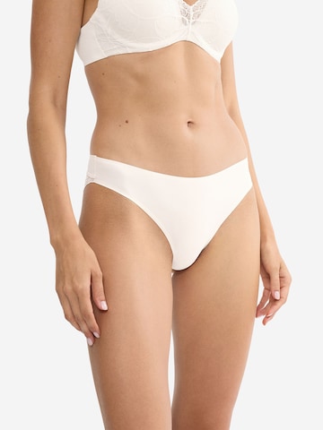 TRIUMPH Tai-Slip ' Red Label Body Make-Up Illusion Lace ' in Weiß: Vorderseite