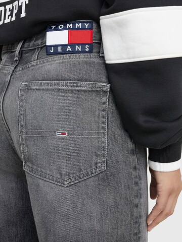 Tommy Jeans Tapered Jeans in Schwarz