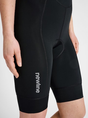 Newline Skinny Sportshorts in Schwarz