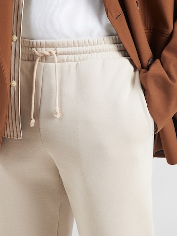 Tapered Pantaloni 'ONSCHASE' di Only & Sons in beige