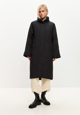 CESARE GASPARI Between-seasons coat in Black: front