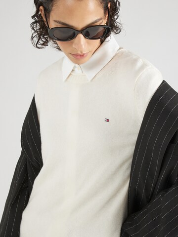 TOMMY HILFIGER Sweter w kolorze beżowy