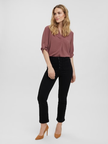 VERO MODA Flared Jeans 'Stella' in Black