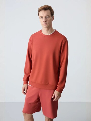Tommy Life Sweatshirt in Red