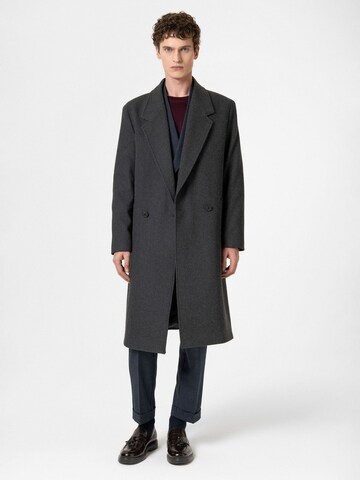 Antioch Between-seasons coat 'Javier' in Grey: front
