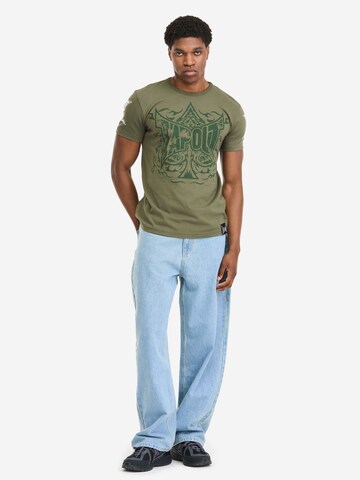 Tapout Bluser & t-shirts 'Ace of Spades' i grøn