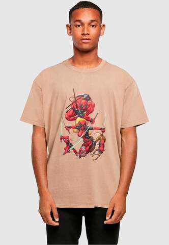 ABSOLUTE CULT T-Shirt 'Deadpool - Family Group Swords' in Beige: Vorderseite