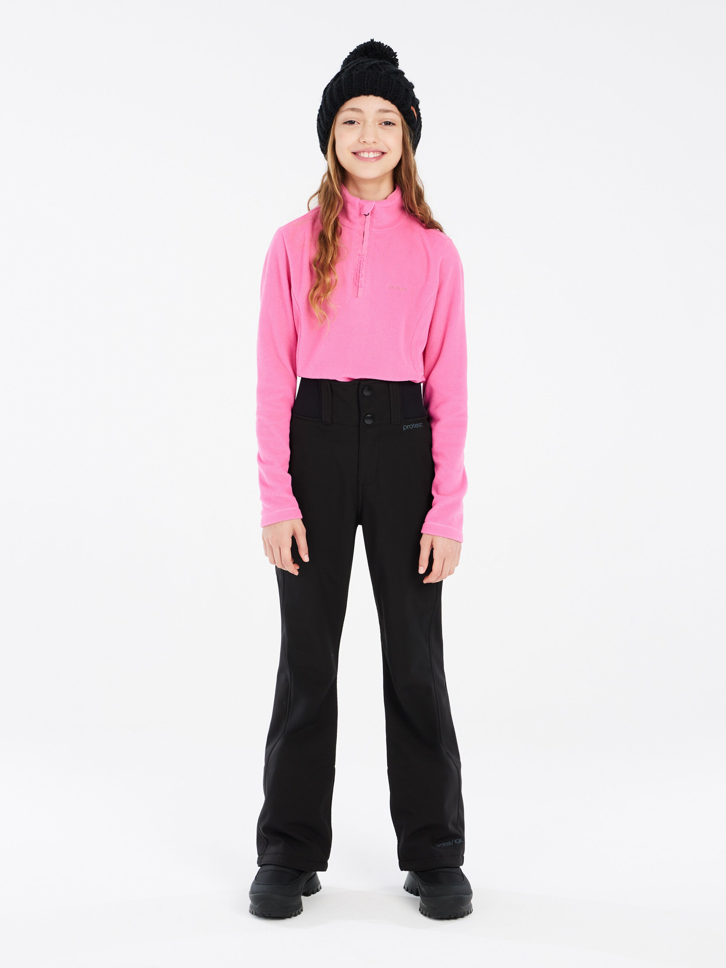 PROTEST Slimfit Sporthose 'PRTPROUD JR'‌‌‌‌‌‌ in Schwarz: Vorderseite