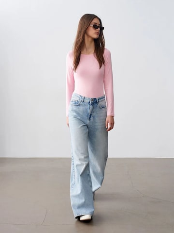 Body a camicia di Dilvin in rosa