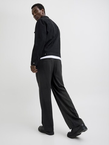 JACK & JONES Regular Trousers in Black