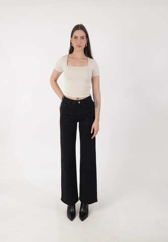 Elara Flared Jeans in Zwart