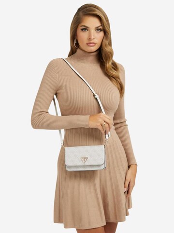 GUESS - Bolso saco 'NOELLE II XBODY FLAP ORGANIZER HWBG96 72750' en gris