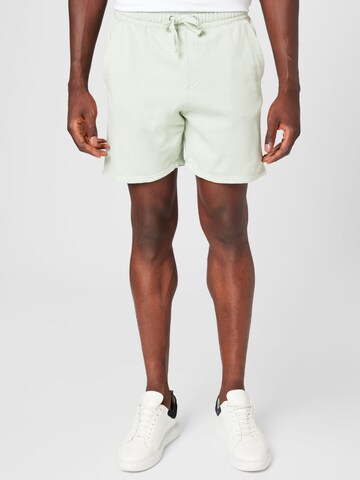 Cotton On Regular Shorts in Grün: predná strana