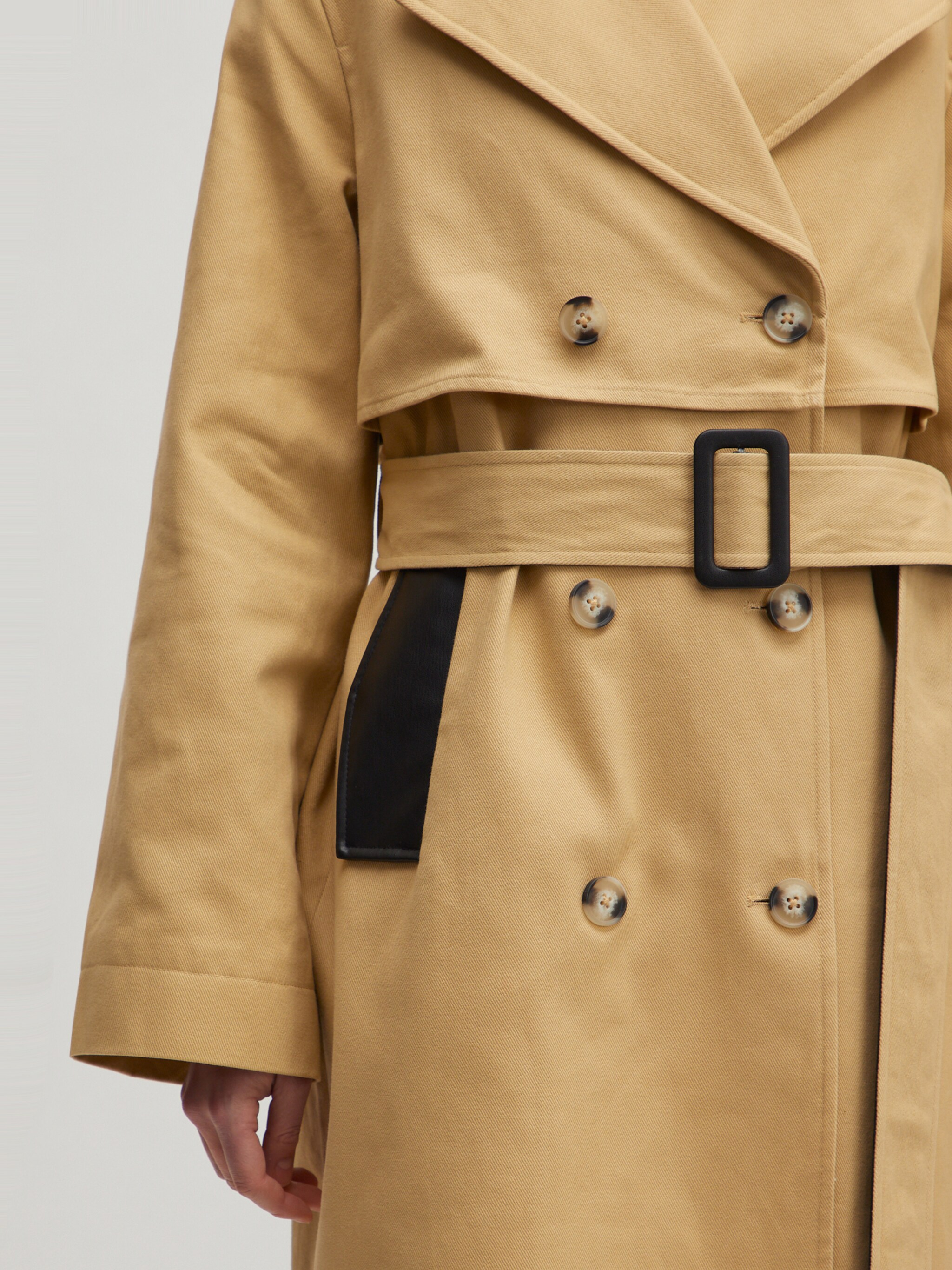 EDITED Produits Manteau mi-saison 'Aiko' beige