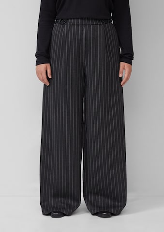 QS Regular Hose in Schwarz