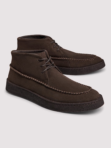 Ombre - Botas con cordones en marrón