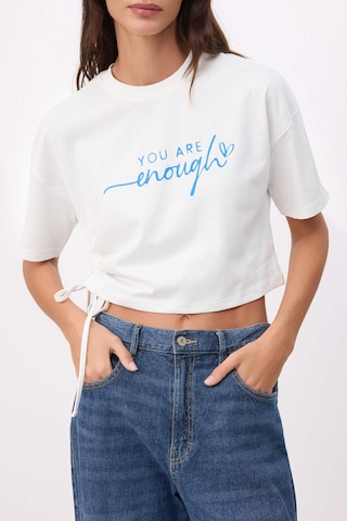 Tricou de la Trendyol pe alb