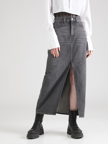 LEVI'S ® Seelik 'Ankle Column Skirt', värv must: eest vaates