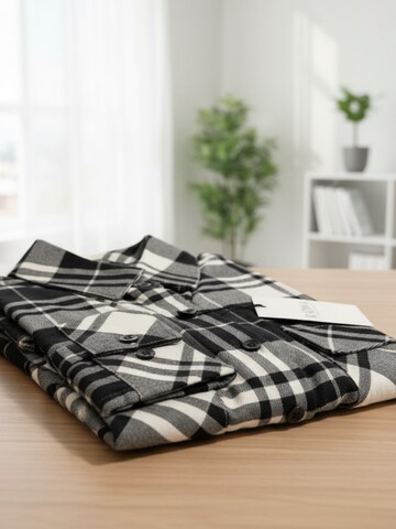 Radwa Bluse 'Radwa Women’s Plaid Flannel' i hvid