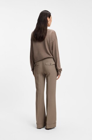 BOSS Flared Hose 'Gabardine ' in Braun