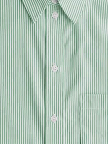 UNIQVIBE Blouse in Groen
