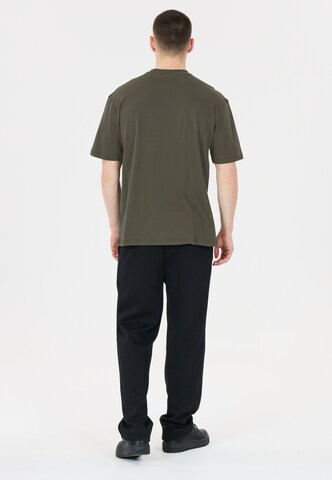 Virtus T-Shirt 'Roake' in Braun