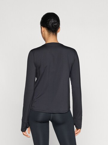 NIKE Funkční tričko 'ONE CLASSIC' – černá