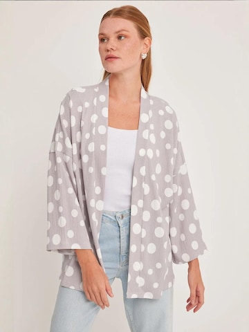 Bigdart - Kimono em cinzento: frente