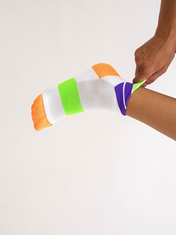 INCYLENCE Athletic Socks 'LADDERS SHORT' in White